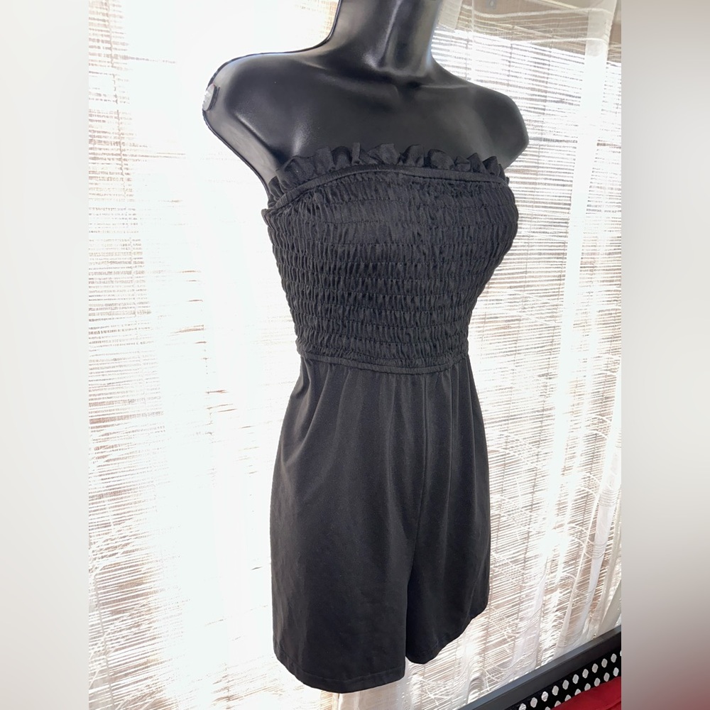 Plus Black Ruffle Smocked Romper - Picture 3 of 8